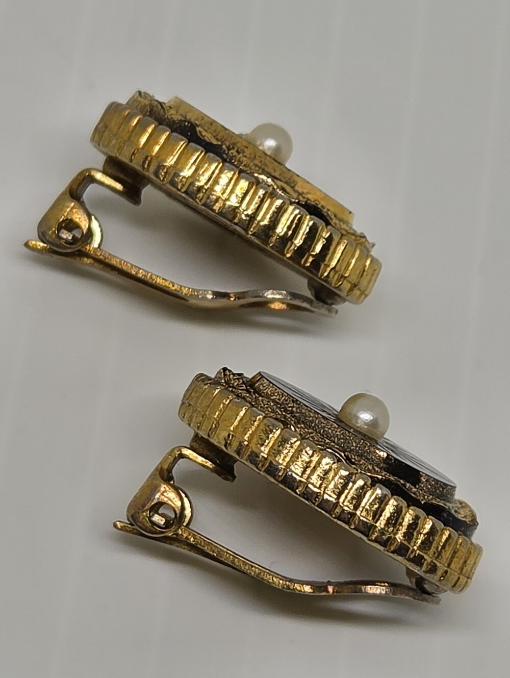 * Vintage Sphinx Victorian Revival SET Clip Earrings & Pin Brooch - Picture 15 of 15